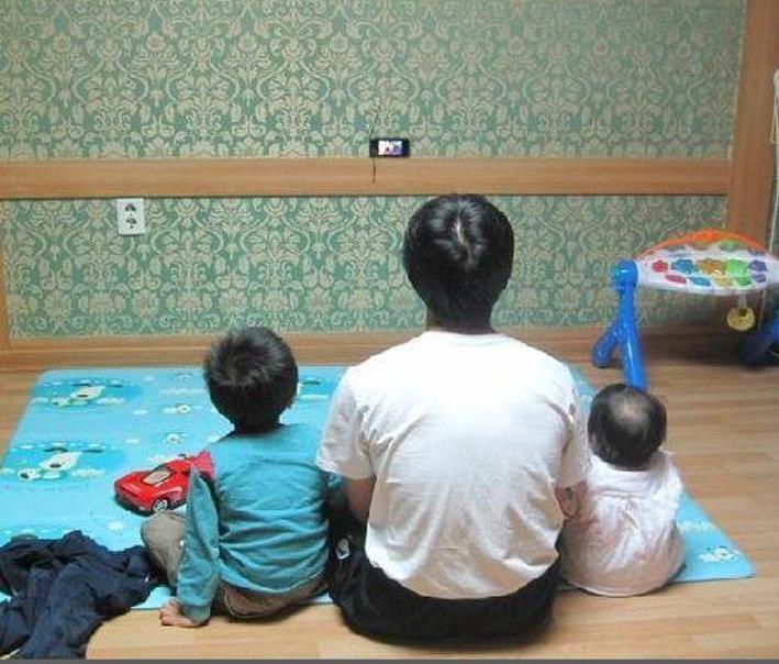 스마트벽걸이TV 이미지