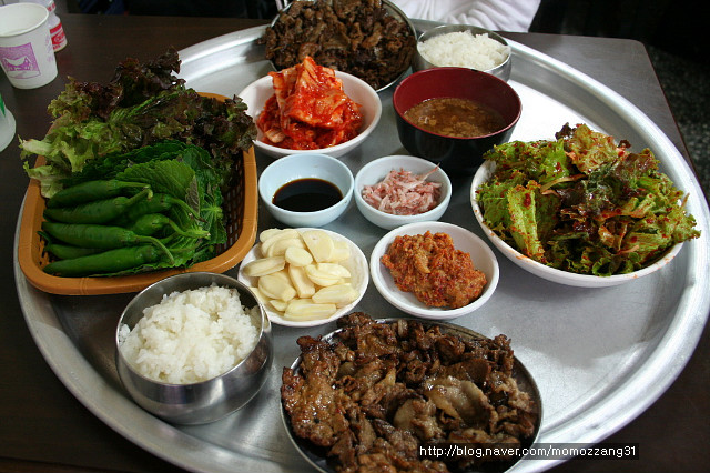 단골석쇠불고기 이미지
