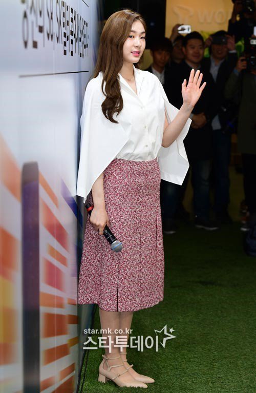 오늘자 김연아 갤럭시 S8 개통행사 참석 | 인스티즈