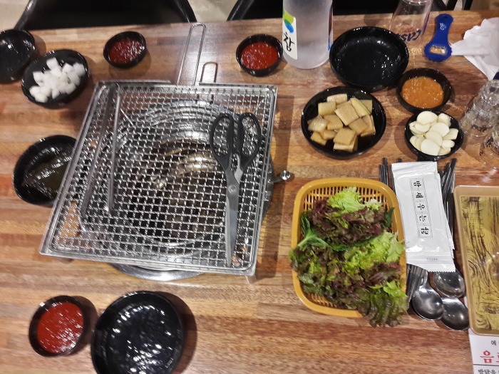 밤새우는닭 이미지