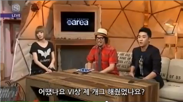 진짜 사람 무안하고 할말없게 만드는 행동하는 아이돌 .jpg | 인스티즈