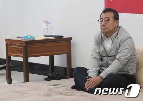 와.. 더민주랑 야당들은 왜 일 안해????? 문재인은 뭐함? | 인스티즈
