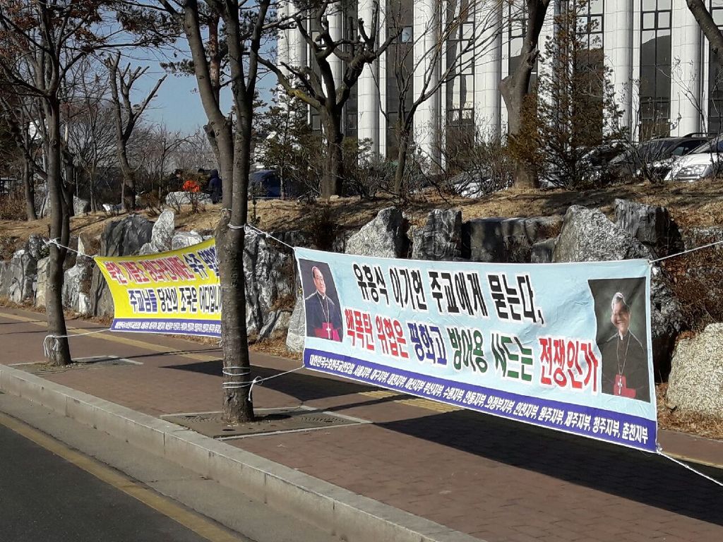 더블클릭을 하시면 이미지를 수정할 수 있습니다