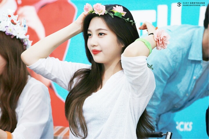 갈수록 예뻐지는 레드벨벳 조이.jpgif | 인스티즈