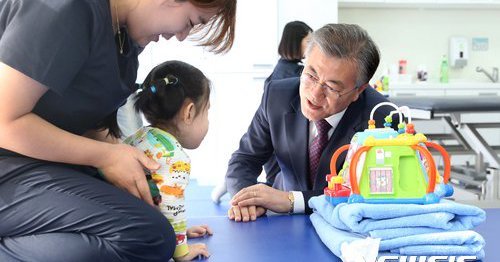 오늘도 열일한 문재인 | 인스티즈