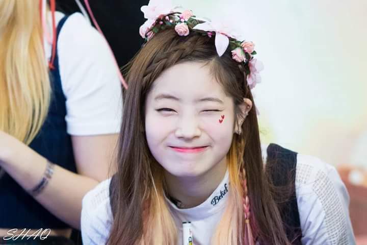 윙크 이미지