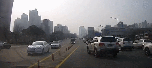 좀 지나갈게요.gif | 인스티즈