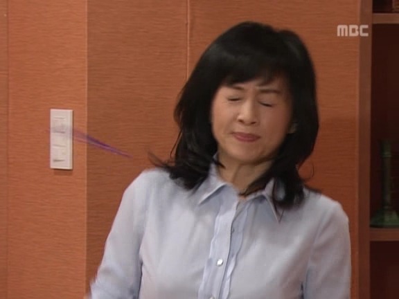 [거침없이하이킥] 장난감으로 싸우는 박해미랑 민용이 ㅋㅋㅋㅋㅋㅋ.jpg | 인스티즈