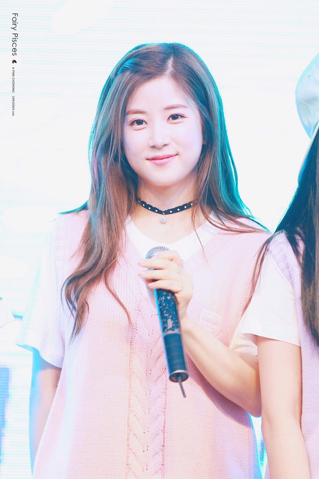 [에이핑크] 6월의 마지막 업로드는 누구로 할까 고민하다가 박초롱 | 인스티즈