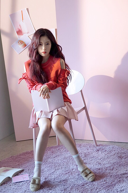 신발 모델 아이린.gif | 인스티즈