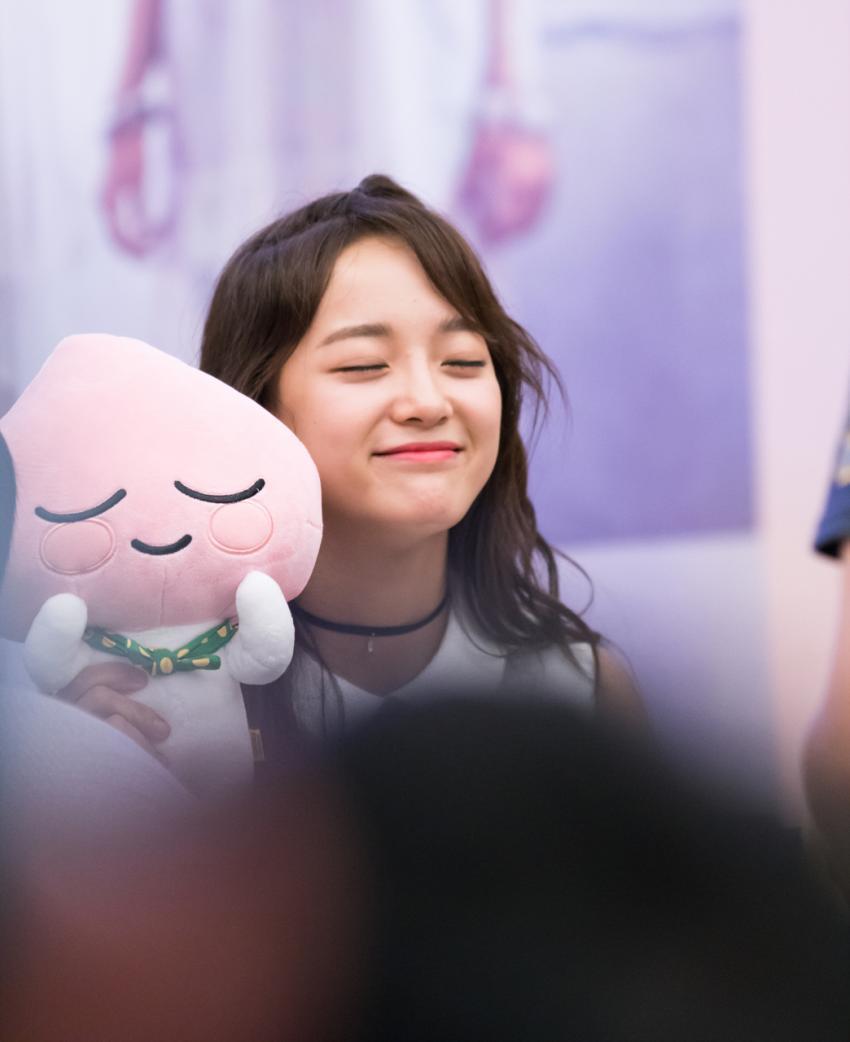 표정 따라하는 세정이 | 인스티즈