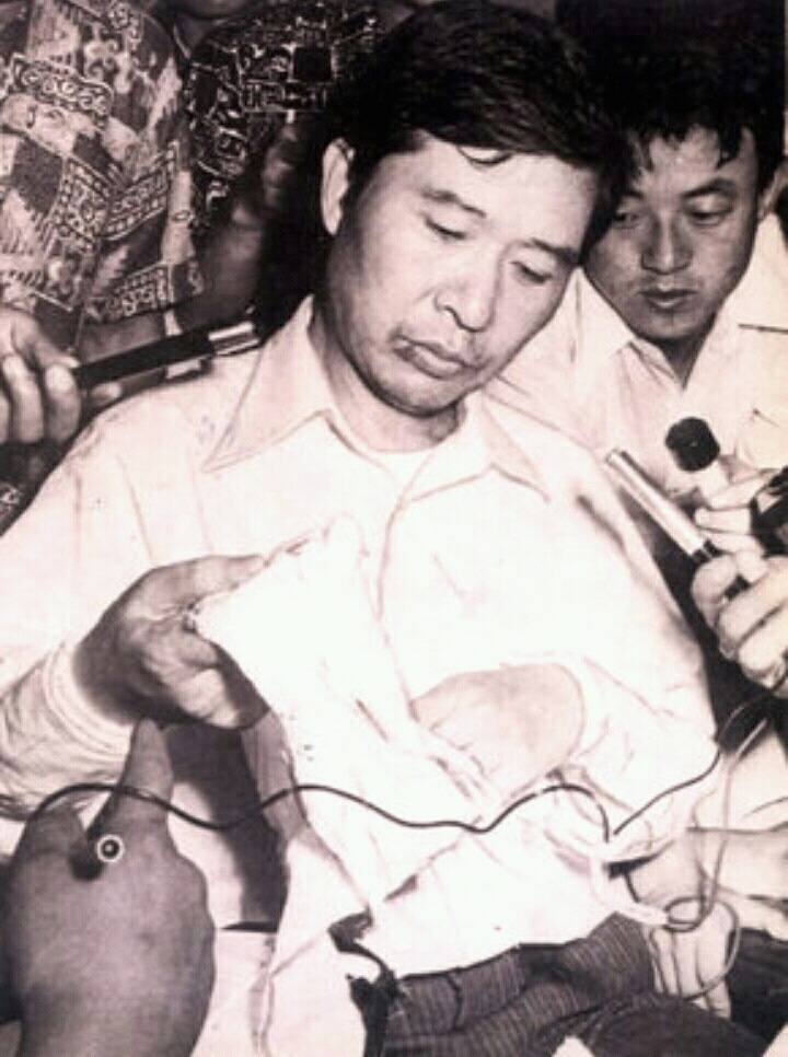 안그래도 이상한 사람인 자들을 더욱 이상한 사람로 만들었던 정권 | 인스티즈
