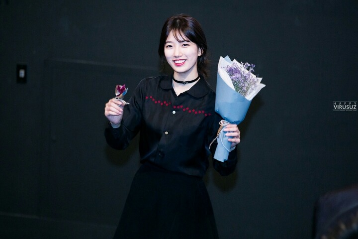 앞머리 있는 수지.jpg | 인스티즈