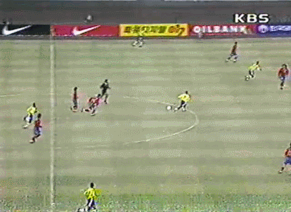 1999 나이키 초청경기 대한민국 vs 브라질.gif | 인스티즈