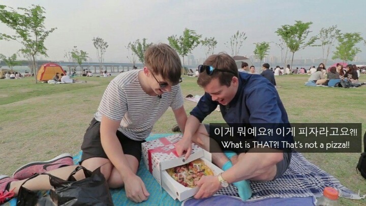 한국 피자 먹고 뿅간 영국 남자 | 인스티즈