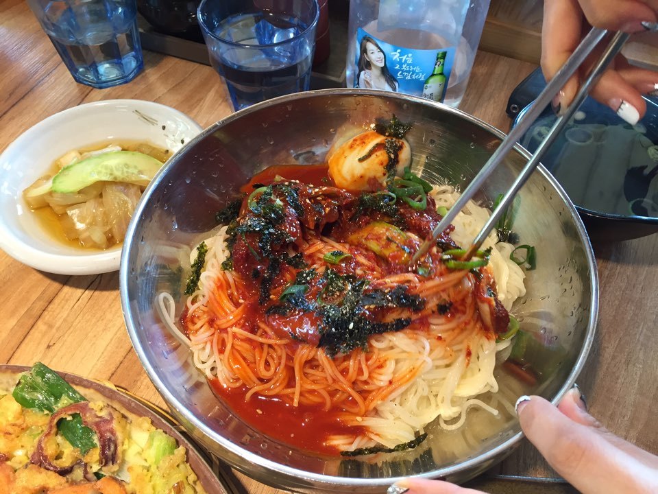 오월에국수 이미지