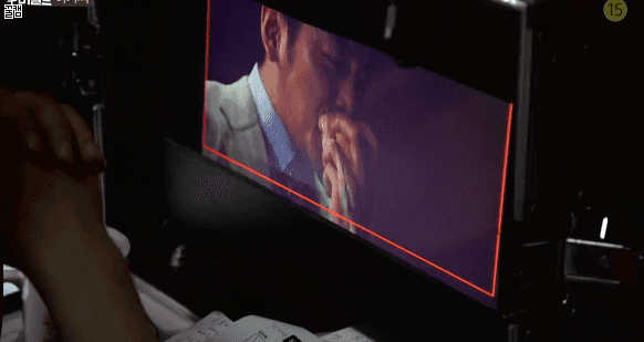 영화 아가씨 하정우 먹방.gif | 인스티즈