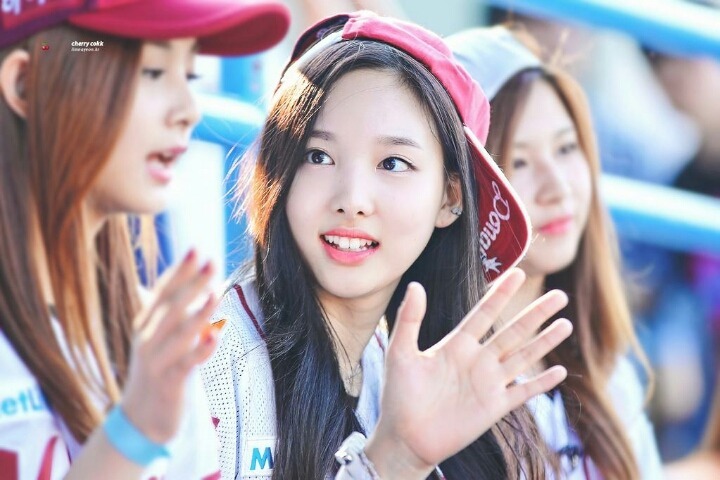트와이스의 맏언니 나연 (데이터주의) | 인스티즈