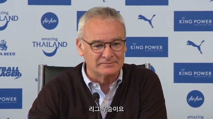 현재 지구에서 가장 뜨거운 감독.jpg | 인스티즈