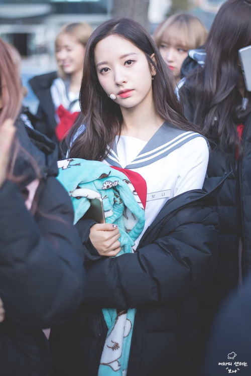 자기전에 우주소녀 투척 | 인스티즈