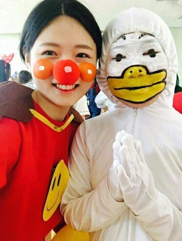 여고의 흔한 졸업사진.jpg | 인스티즈