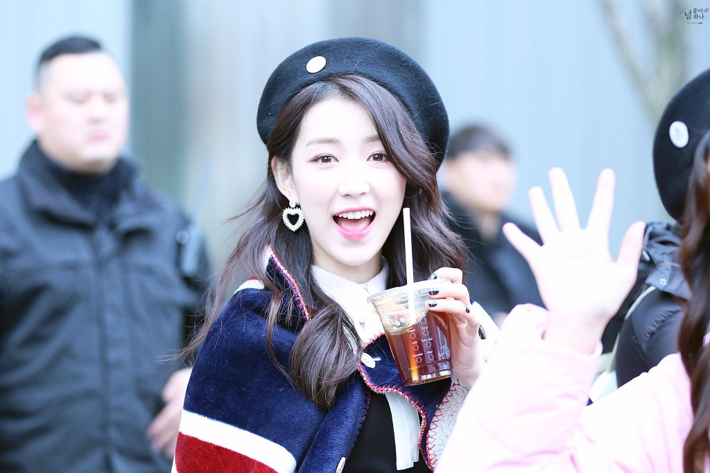 [구구단] 라디오에서 캐롤이 흘러나와서 하나 | 인스티즈
