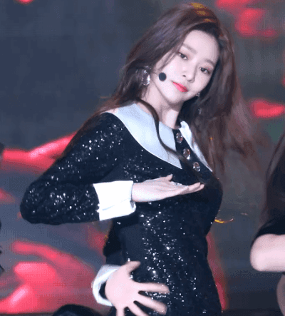 그날 유난히 이뻤다는 아이즈원 김민주gif | 인스티즈