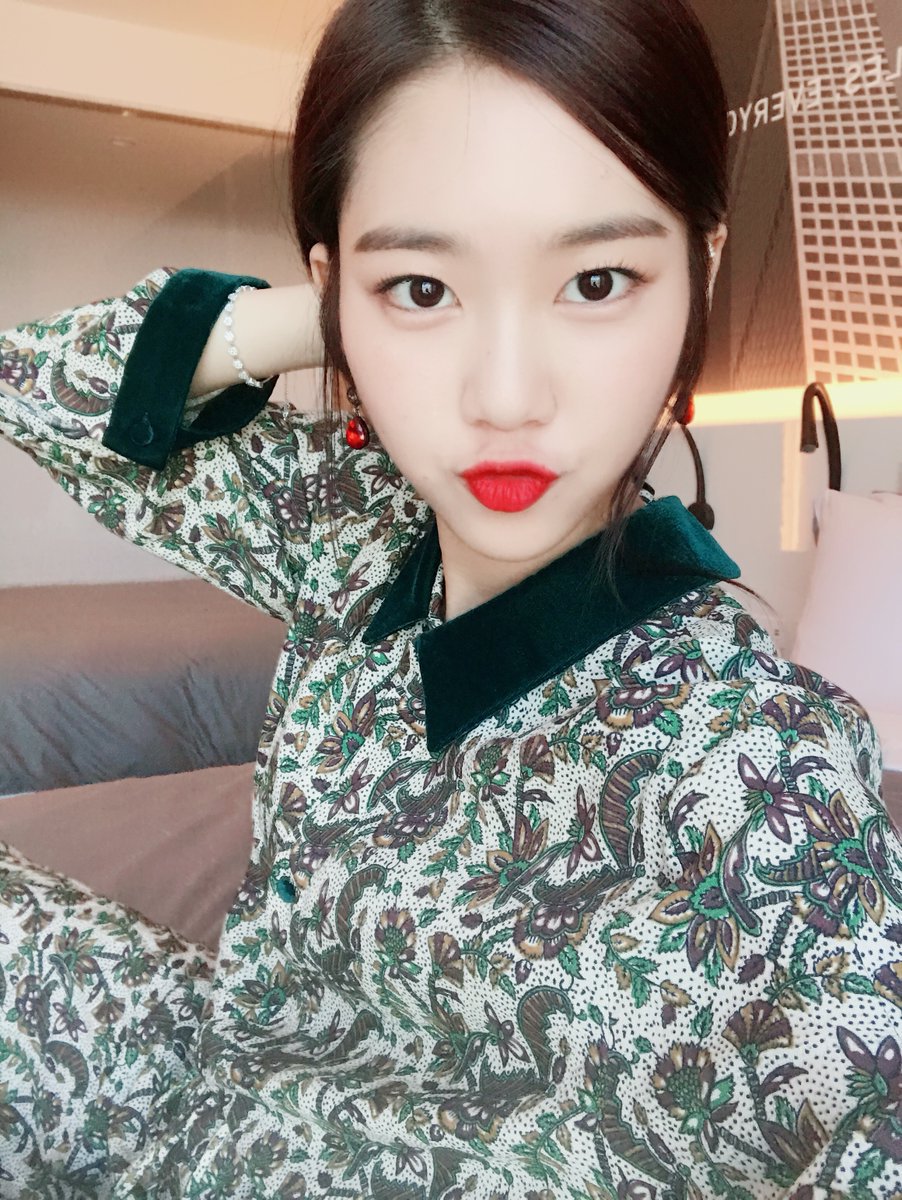 오늘의 오마이걸 SNS | 인스티즈