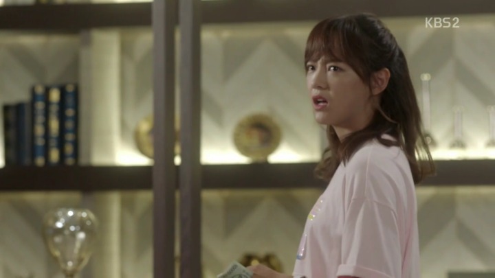 [학교2017] 짝사랑녀 보고싶어서 치킨 3번이나 시키는 돈많은 고딩.jpgif | 인스티즈
