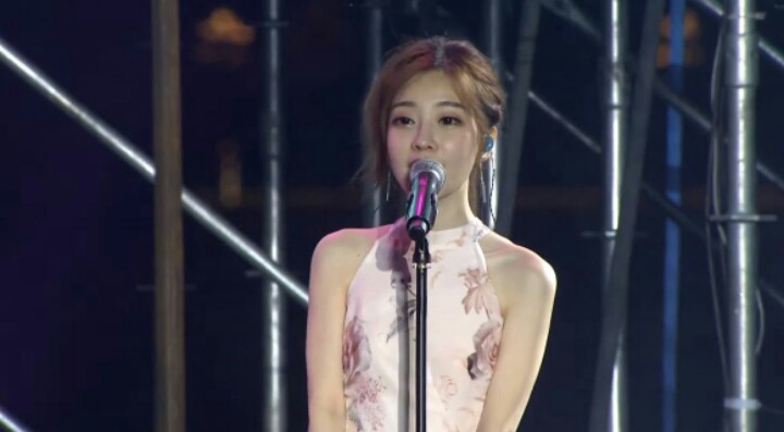 중국에서 100억 번다는 여캠 펑티모.jpg | 인스티즈