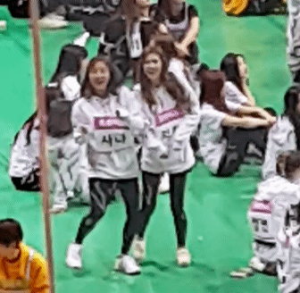 아육대와서 마냥 좋은 트와이스 사나,지효 ㅋㅋㅋㅋㅋ | 인스티즈