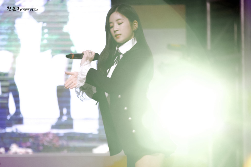 [에이핑크] 엘 클라시코의 완패로 기분이 다운되는 하루라서 박초롱 | 인스티즈