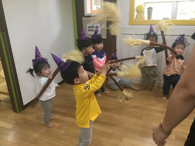 마술빗자루 이미지