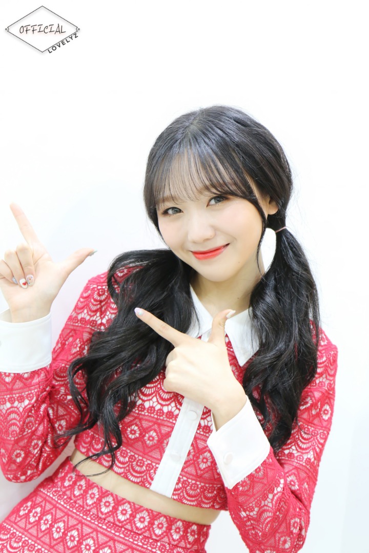 [러블리즈] 퇴근길 버스가 생각보다 널널해서 수정이 | 인스티즈