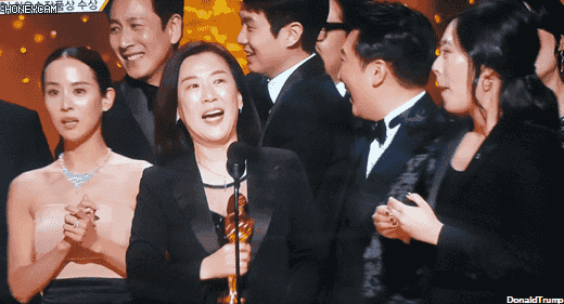 아카데미 최우수 작품상 - 기생충 - 수상 모습.gif - | 인스티즈