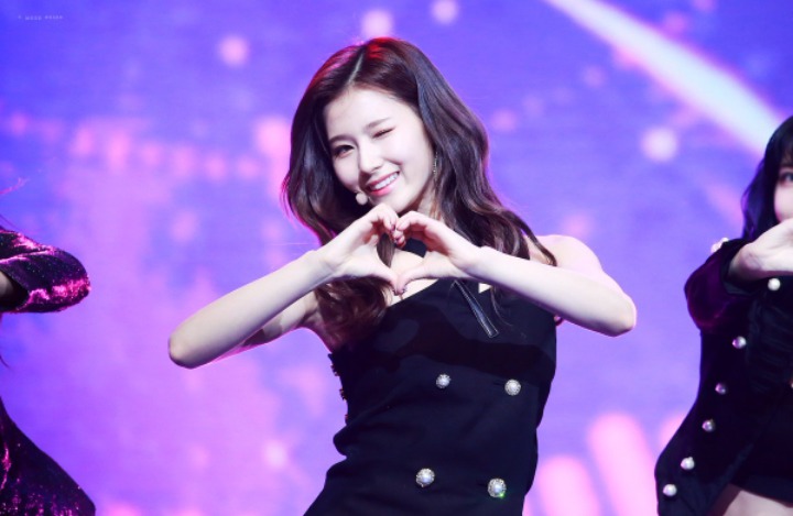 가요대축제 사나 레전드 짤.jpgif | 인스티즈