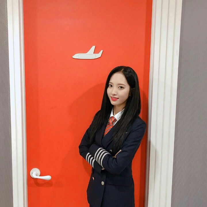 승무원 유니폼을 입은 우주소녀 보나 | 인스티즈