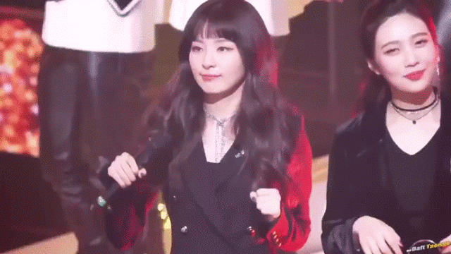 무덤덤한 슬기와 놀란 조이.gif | 인스티즈