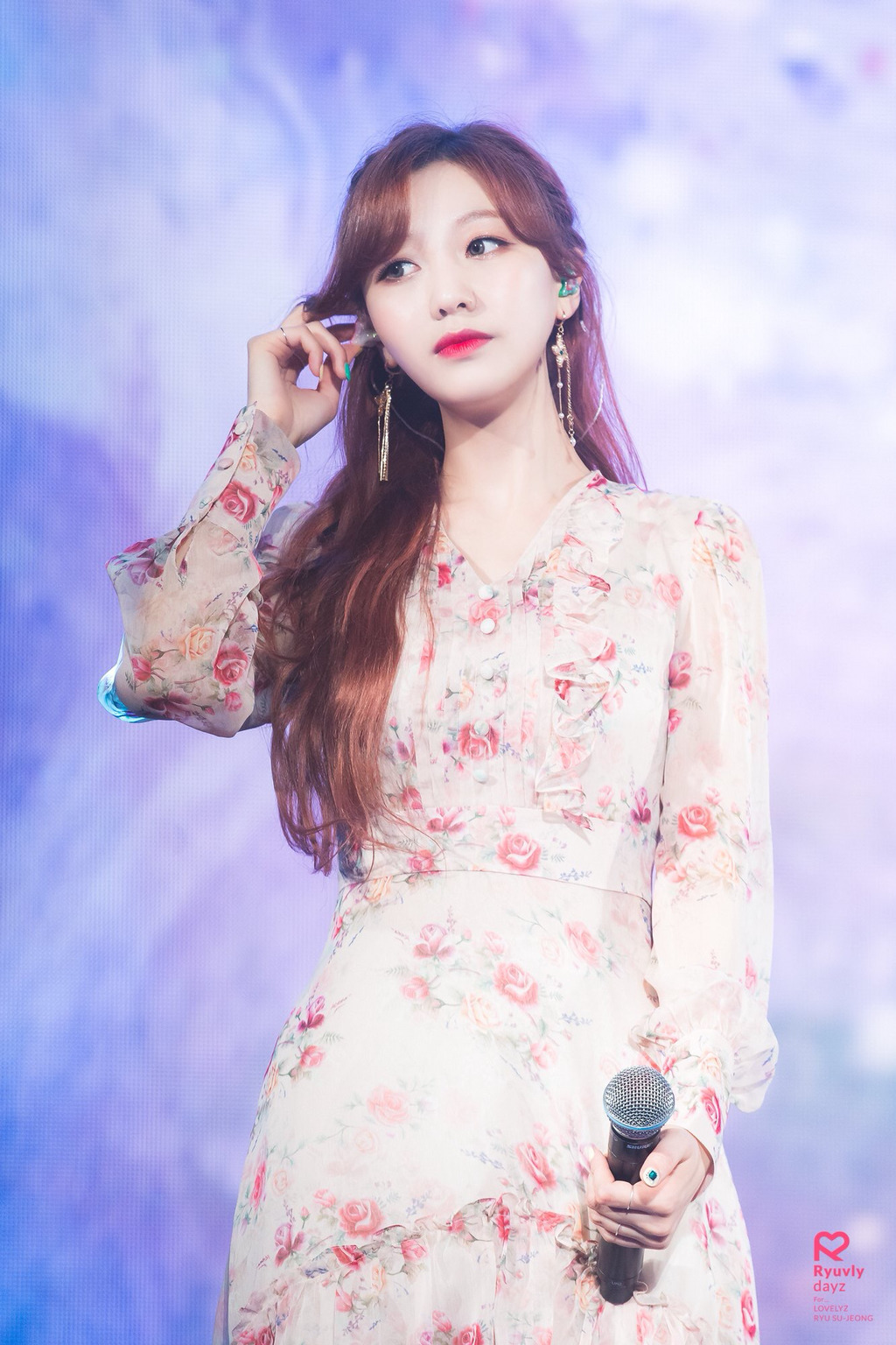 [러블리즈] 월급이 들어와서 수정이 | 인스티즈