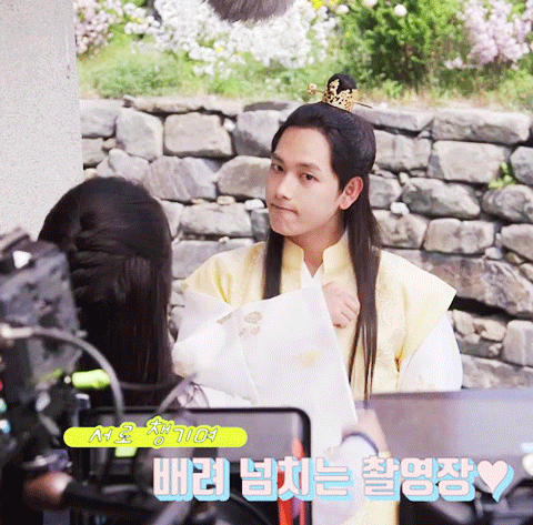 세상 친해보이는 임시완 윤아 메이킹.gif (feat.왕은 사랑한다) -스압- | 인스티즈