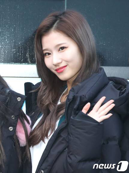 트와이스 사나 나이 체감짤 | 인스티즈