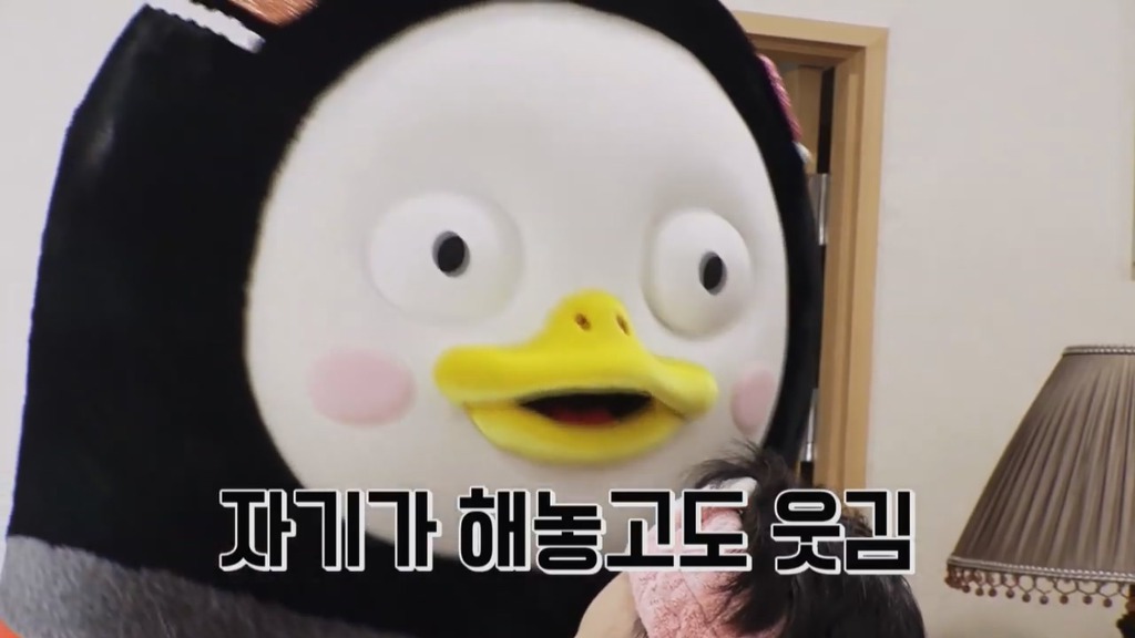 [펭수] 펭수가 직접 제작진들에게 힐링선물하는 EBS 복지 클래스 | 인스티즈