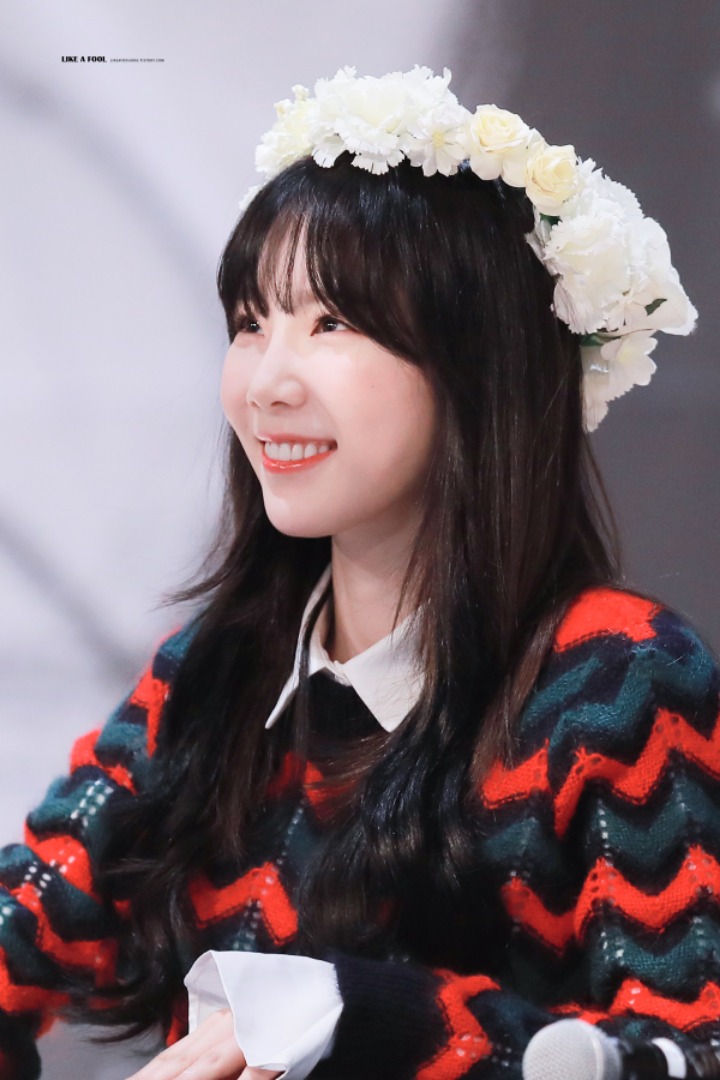 171217 태연 in 롯데월드몰 | 인스티즈