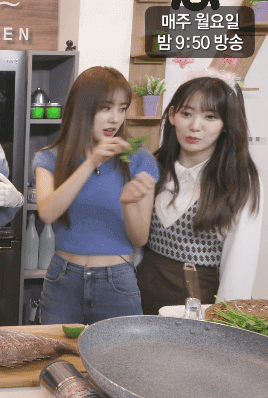 [아이즈원] 고수를 먹었을때 흔한 반응.gif | 인스티즈