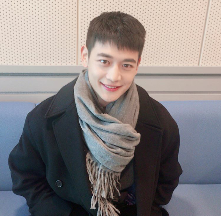 오늘자 샤이니 민호 | 인스티즈