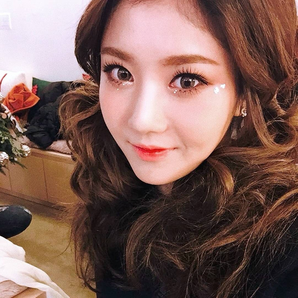 [프로듀스48] 퇴근하고 혼맥하러 갈 생각이라서 권은비 | 인스티즈
