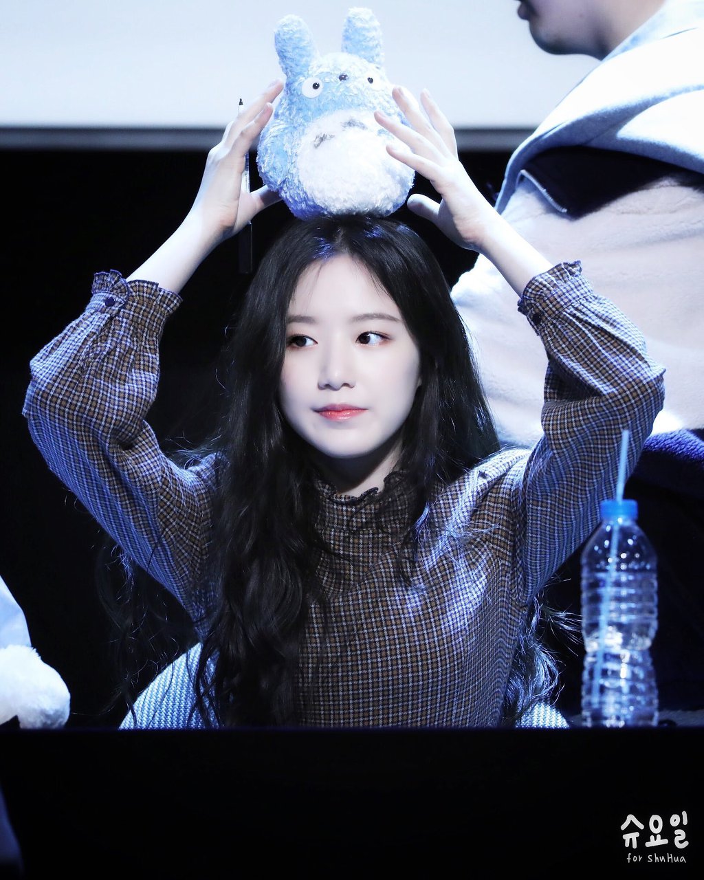 새하얀 여자아이들 슈화.jpgif | 인스티즈