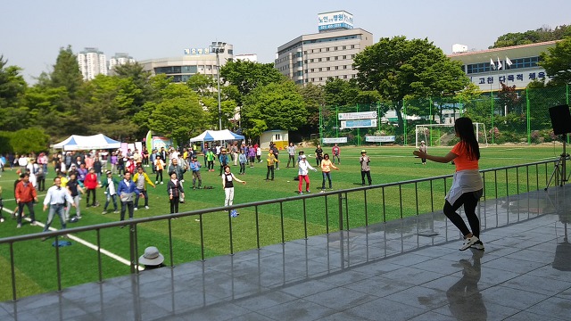 두발로걷자 이미지