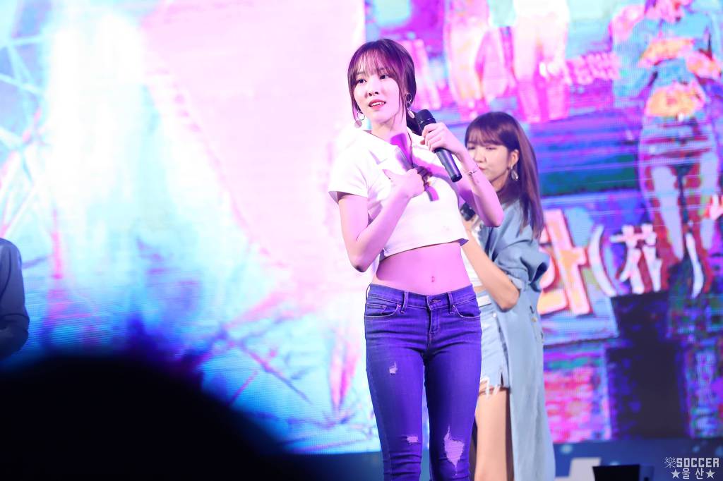 180920 울산대학교 연화제 걸그룹 여자친구 직찍.jpg | 인스티즈