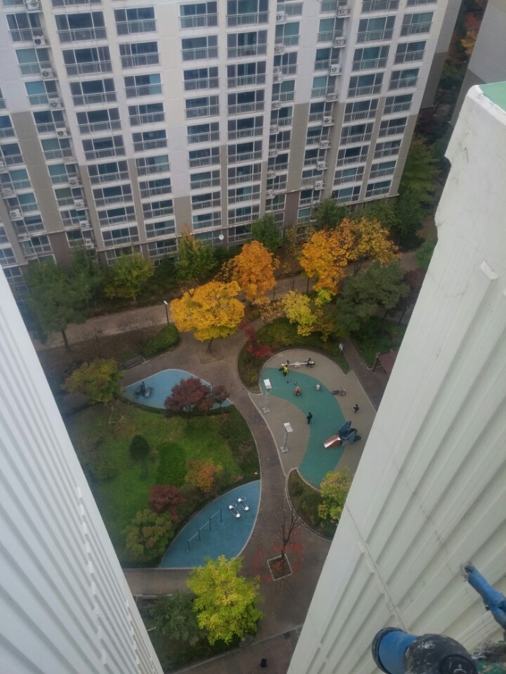서울 강서구 강서로 348 우장산 힐스테이트 아파트베란다 발코니샷시... 로프시공전문 서울 강서구 강서로 348 우장산 힐스테이트 아파트베란다... 